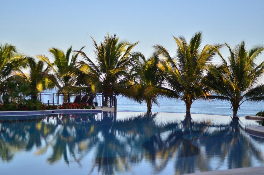 Playa Escondida Beach Club Tela Eksteriør billede